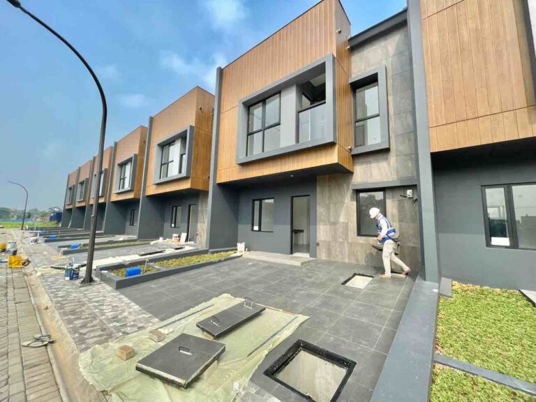 Pengecekan Saluran Drainase Unit Row 65A